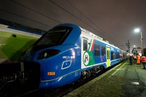 Les trains &agrave; hydrog&egrave;ne d'Alstom roulent enfin en Italie, mais leur mise en service attendra 2027