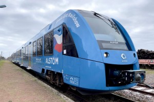 Le premier train &agrave; hydrog&egrave;ne de France est sur les rails
