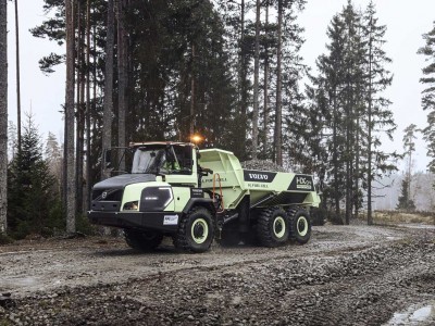 Volvo teste le premier camion articulé à hydrogène au monde