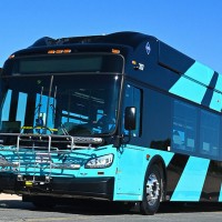 Californie : treize bus &agrave; hydrog&egrave;ne mis en service dans le d&eacute;sert de Mojave