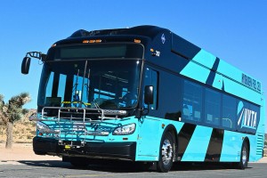 Californie : treize bus &agrave; hydrog&egrave;ne mis en service dans le d&eacute;sert de Mojave