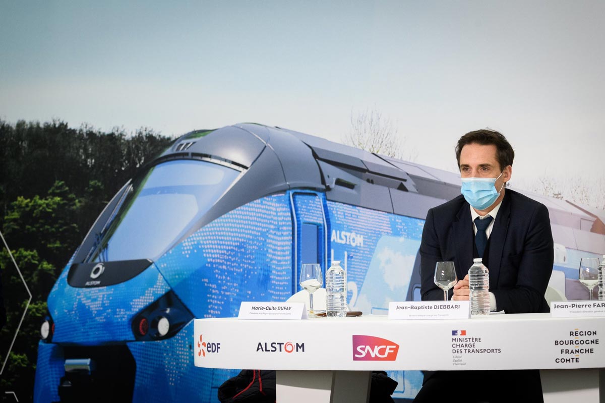 Jean-Baptiste Djebarri présente le train à hydrogène