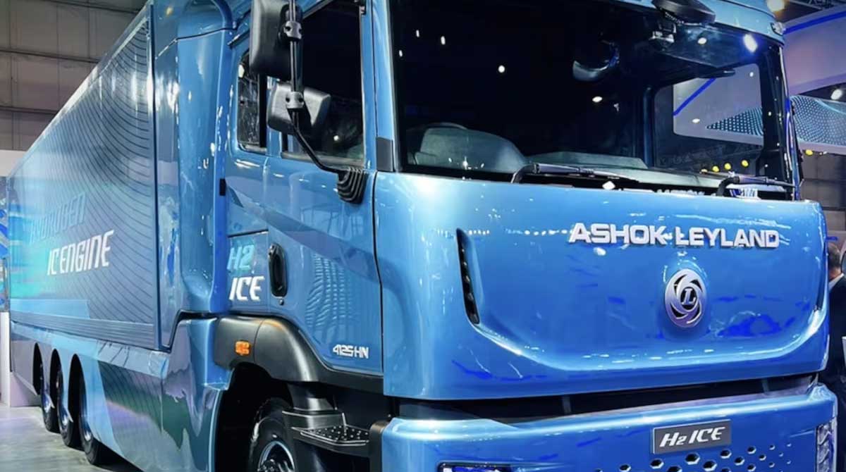 L'Inde révèle son premier camion à moteur à combustion hydrogène