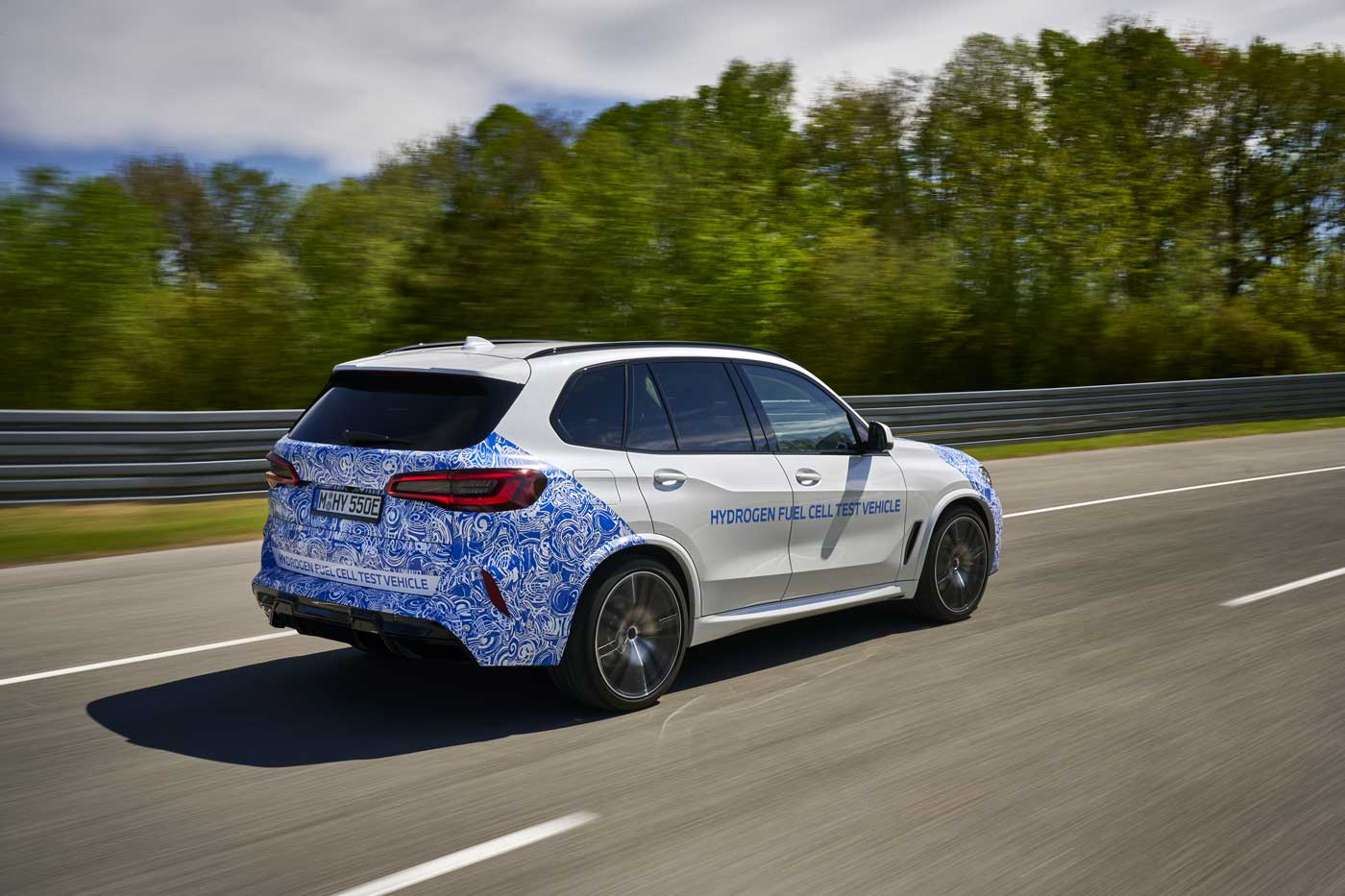 BMW débute les tests de son X5 à hydrogène