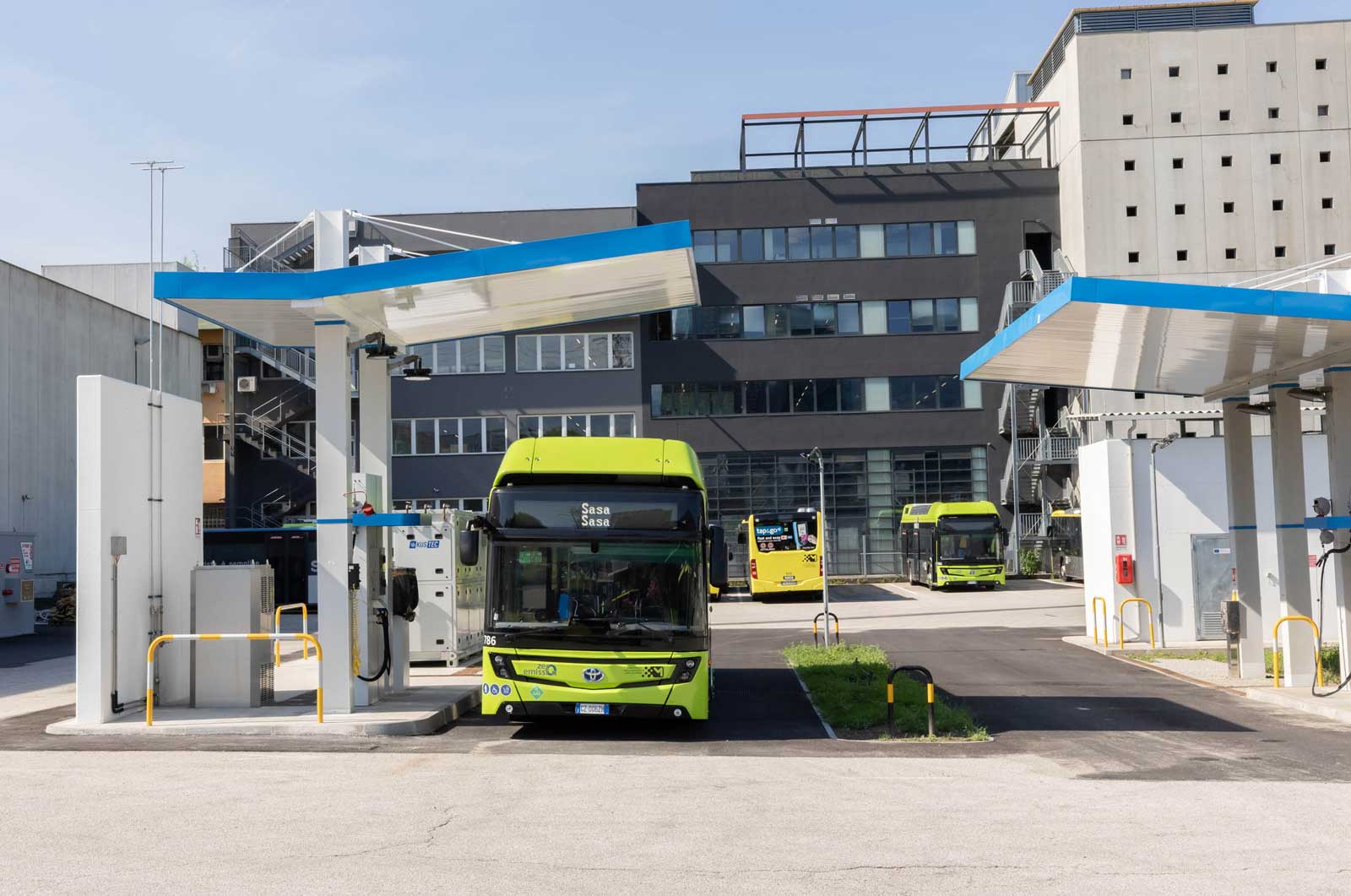 Dans cette ville d'Italie, les bus roulent d&eacute;sormais gr&acirc;ce &agrave; de l'hydrog&egrave;ne produit localement