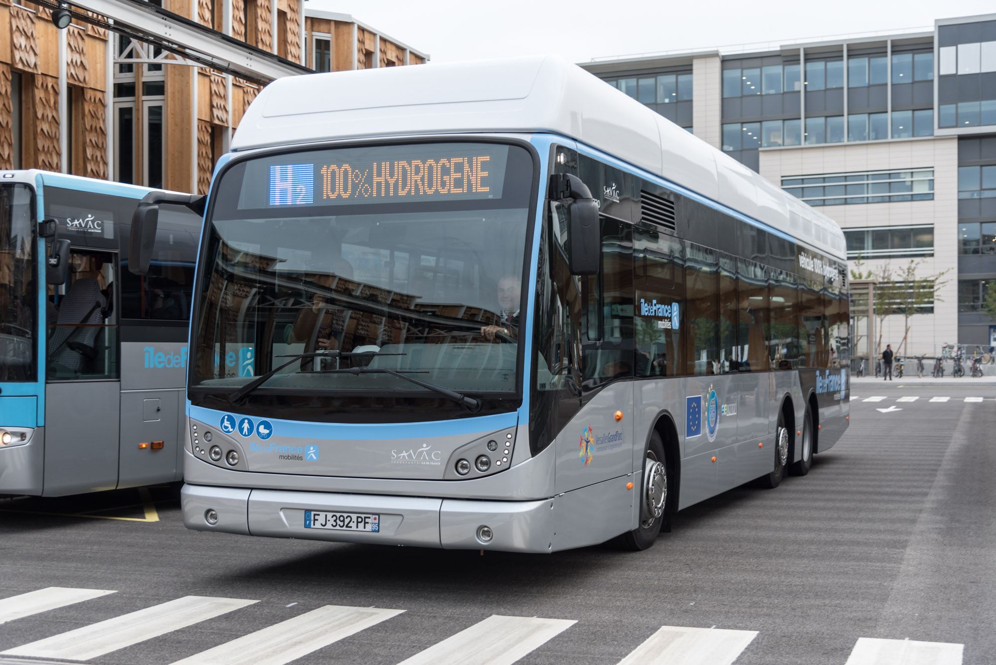 Bientôt un bonus pour les camions et bus à hydrogène