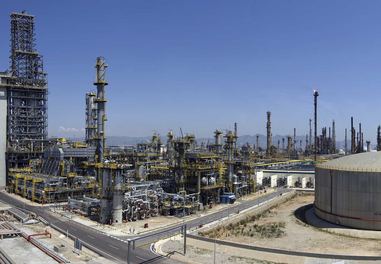 Hydrog&egrave;ne vert : bp obtient 76 millions d'euros suppl&eacute;mentaires pour sa raffinerie de Castellon