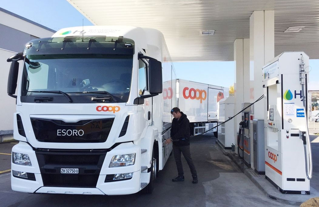 L'ACEA appelle au déploiement de stations à hydrogène pour les poids-lourds