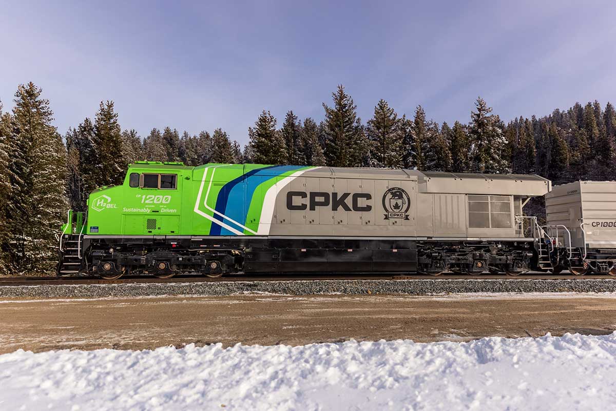CPKC met en service commercial sa première locomotive rétrofitée à hydrogène