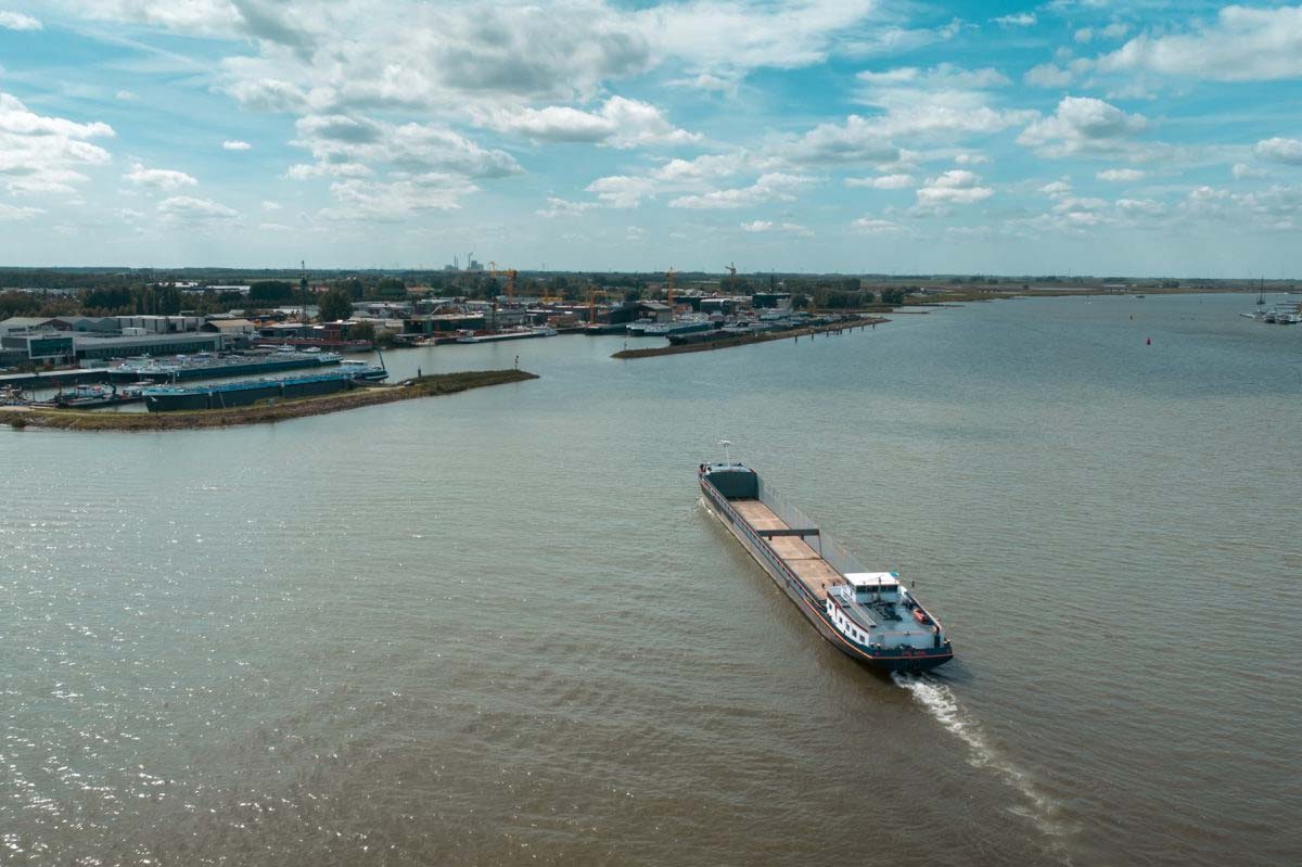 Du diesel à l'hydrogène : FPS lance la conversion d'une seconde barge