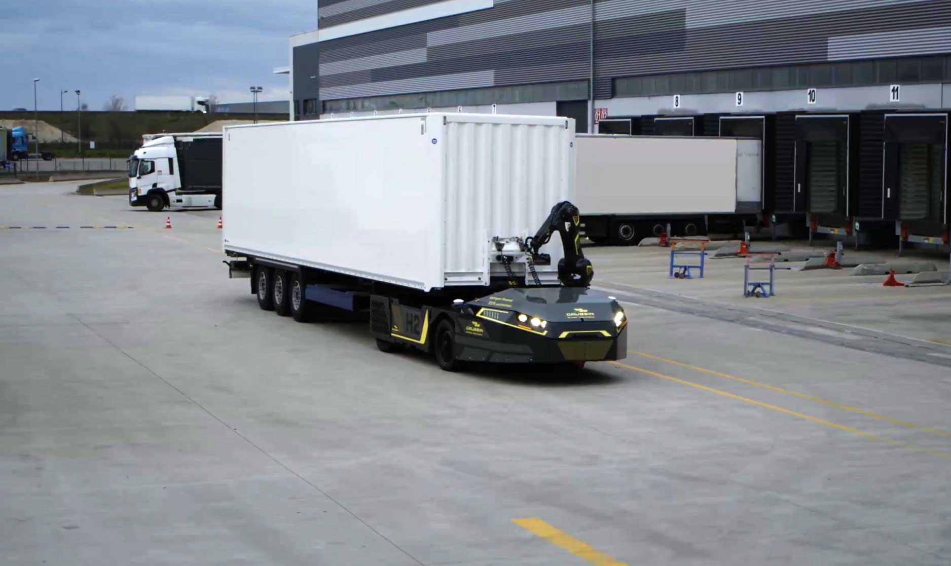 Gaussin dévoile son tracteur hydrogène autonome