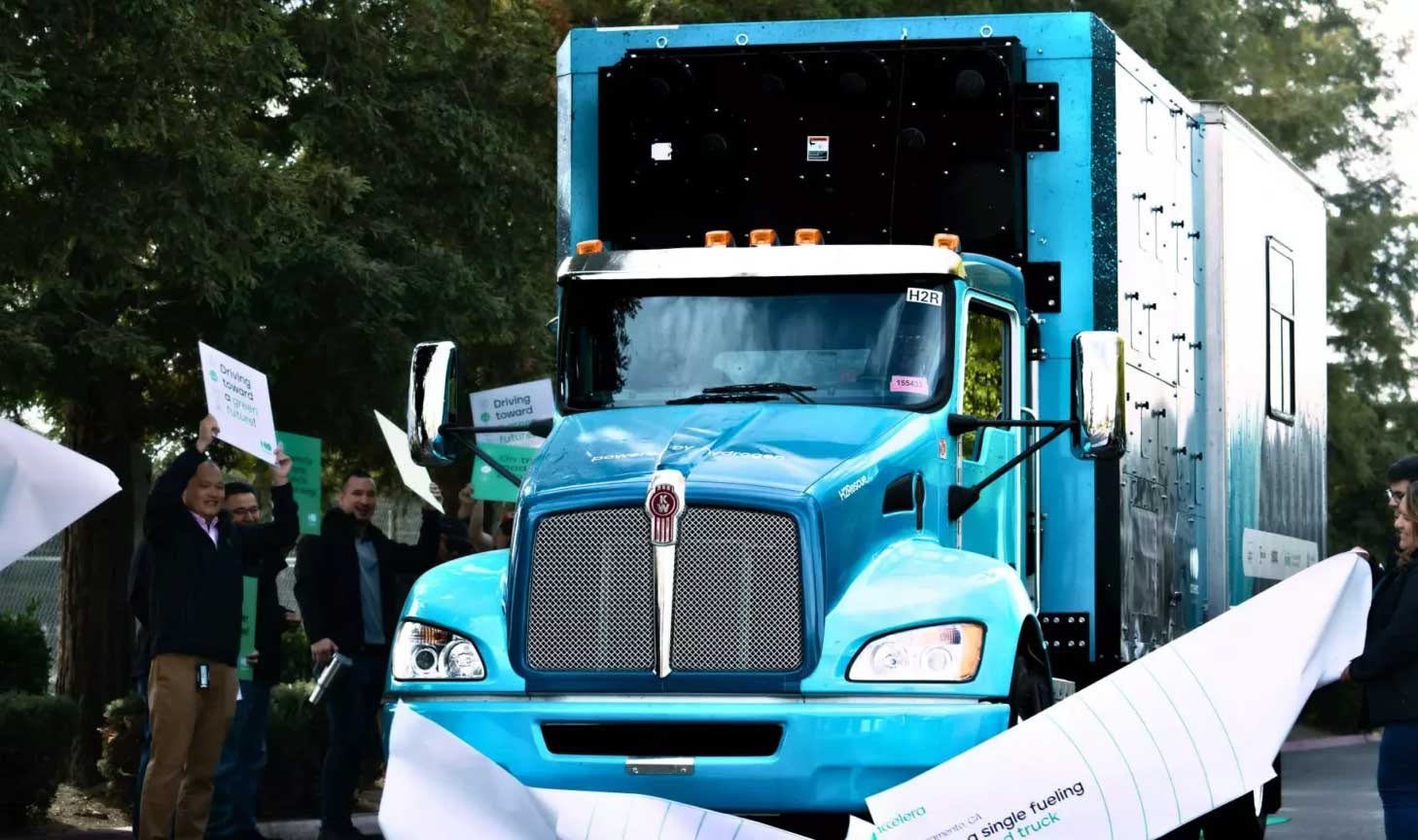 Près de 3000 km avec un plein : ce camion à hydrogène bat tous les records !