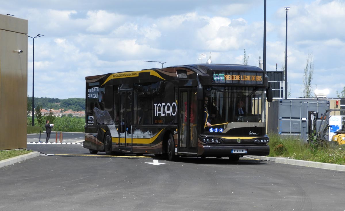 A Houdain, les premiers bus à hydrogène entrent en exploitation commerciale 