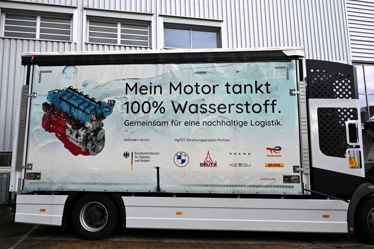 BMW fait le pari du moteur hydrog&egrave;ne pour sa logistique avec un premier test grandeur nature