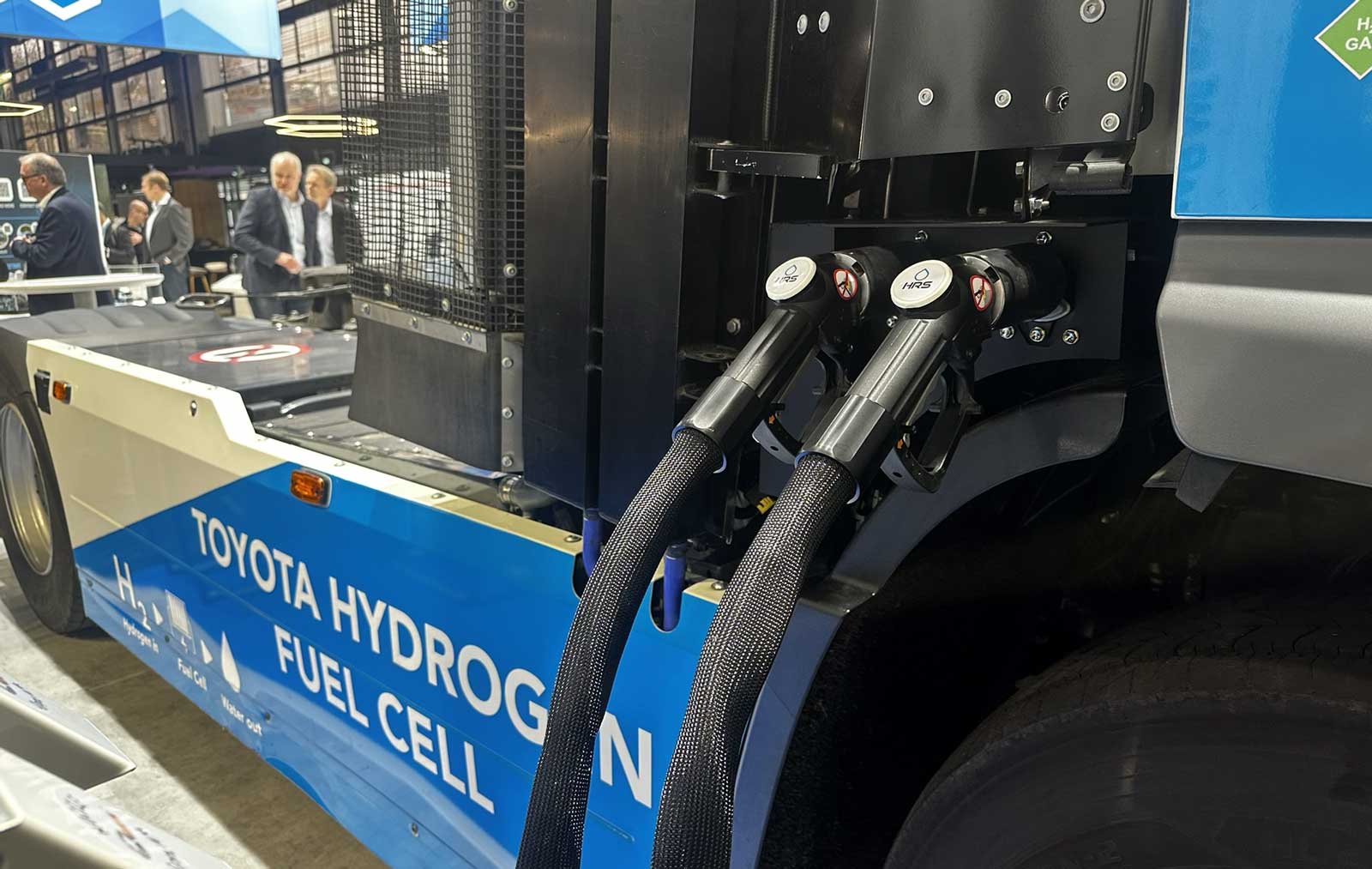 600 km d'autonomie en 6 minutes : Toyota, ENGIE et HRS acc&eacute;l&egrave;rent le plein des camions hydrog&egrave;ne