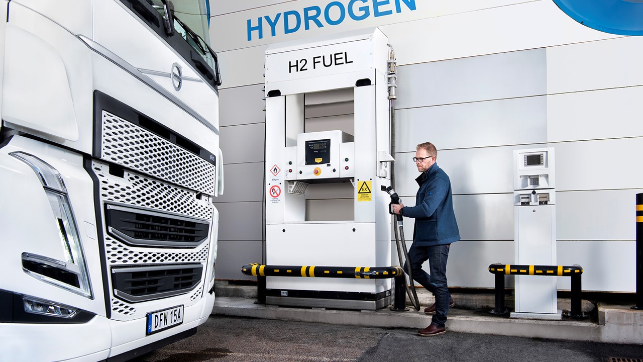 Stations hydrogène : TotalEnergies et Air Liquide s'attaquent aux poids lourds