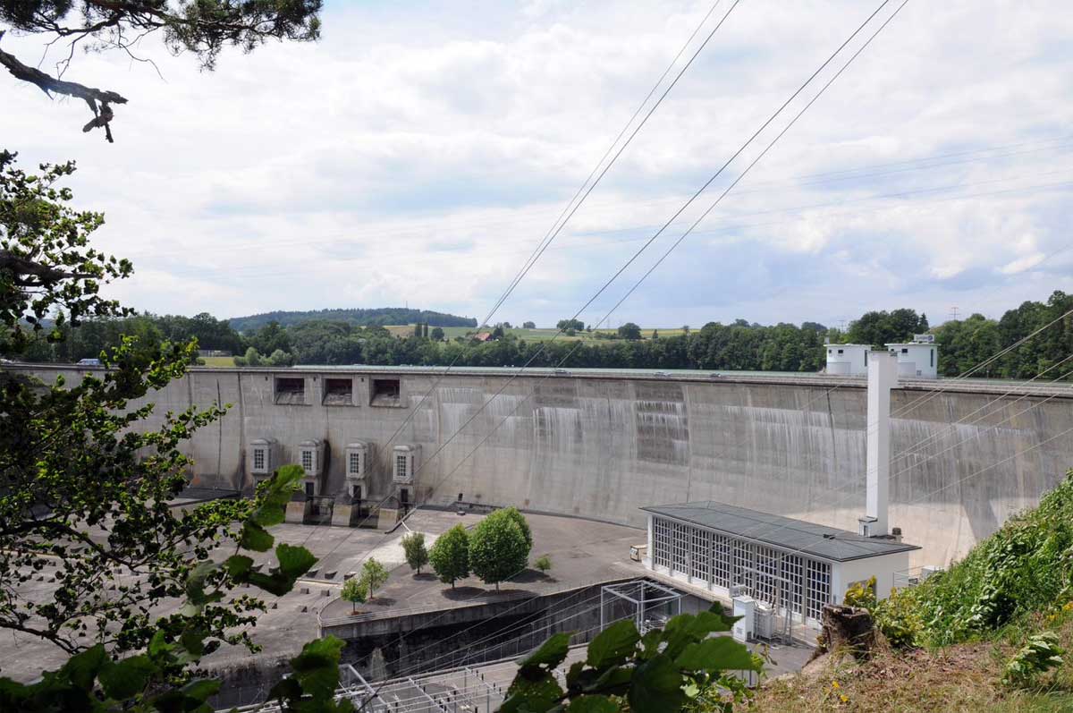 En Suisse, le barrage de Groupe E produit ses premiers kilos d'hydrogène
