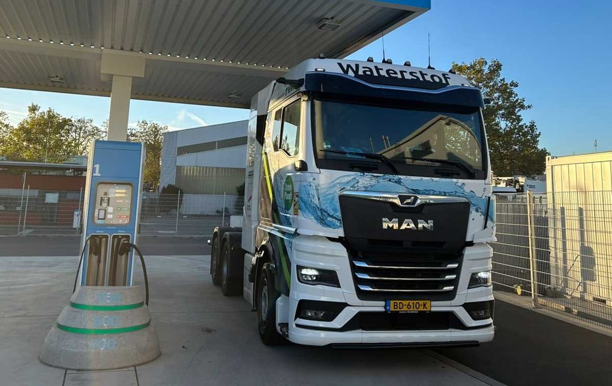 6 pays travers&eacute;s, 3 800 km parcourus... ce camion &agrave; moteur hydrog&egrave;ne valide sa travers&eacute;e de l'Europe