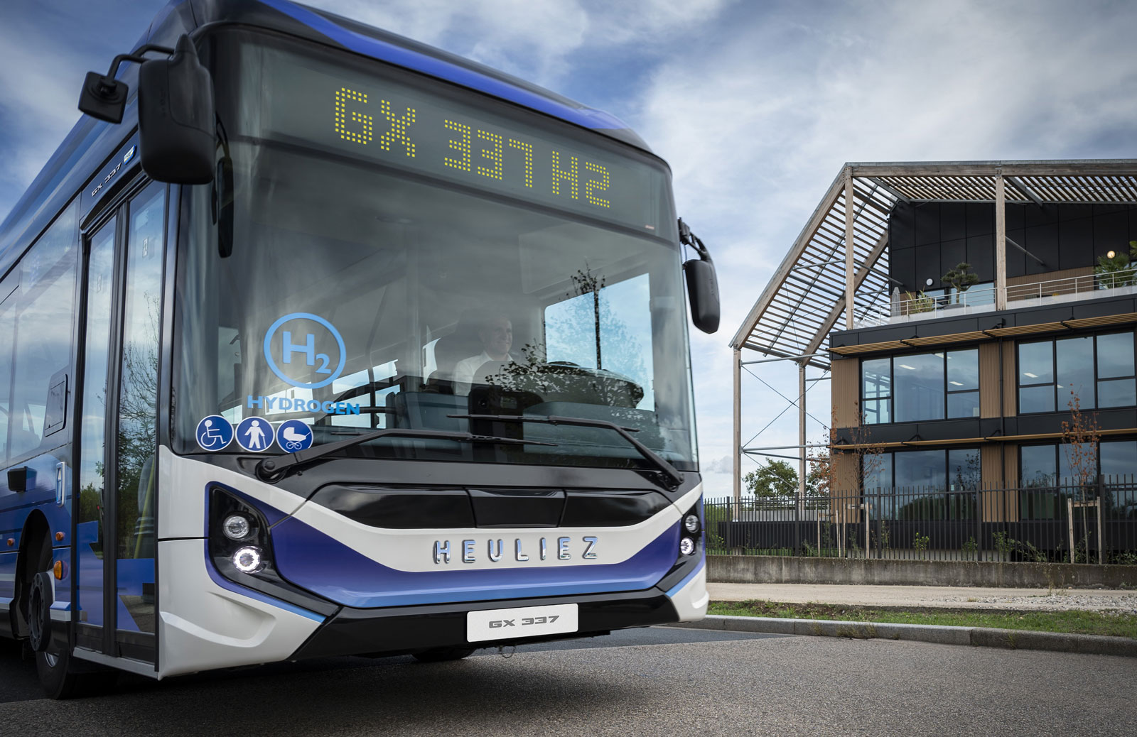 Le Grand Annecy commande trois bus à hydrogène à Iveco
