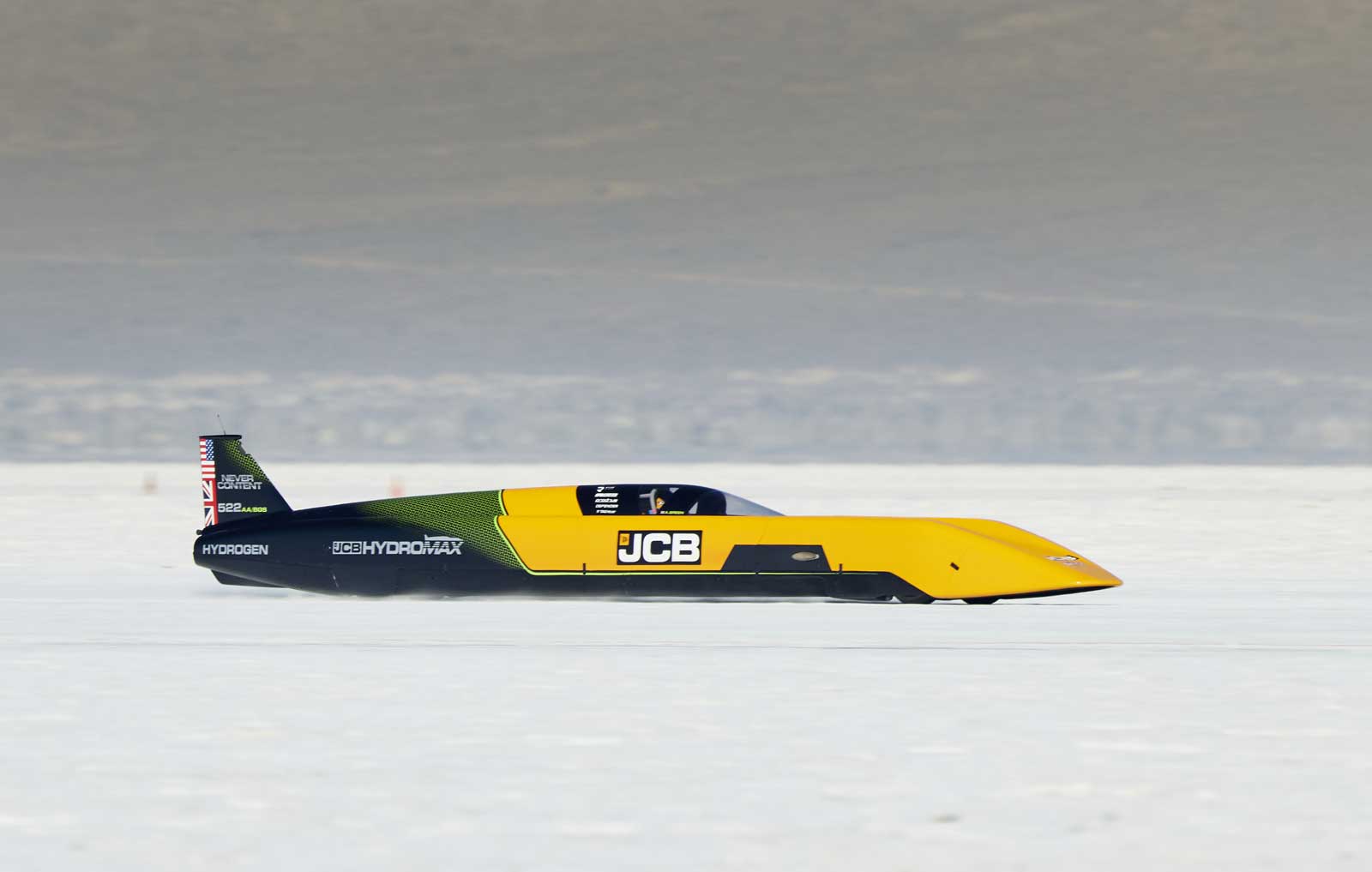 592,8 km/h avec un moteur &agrave; hydrog&egrave;ne : avec l'Hydromax, JCB bat un record vieux de 16 ans