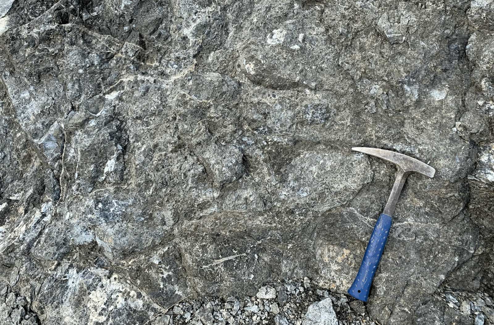 Apr&egrave;s les Pyr&eacute;n&eacute;es, la start-up grenobloise Mantle8 part chercher de l'hydrog&egrave;ne naturel au Canada