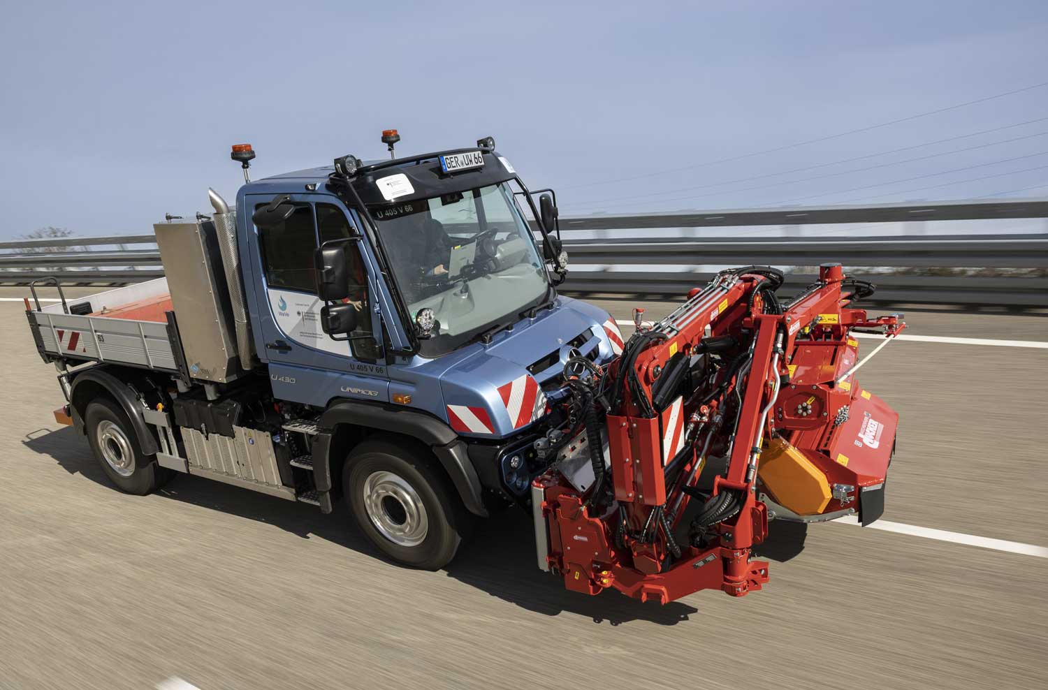 Voici le premier camion Mercedes à moteur hydrogène