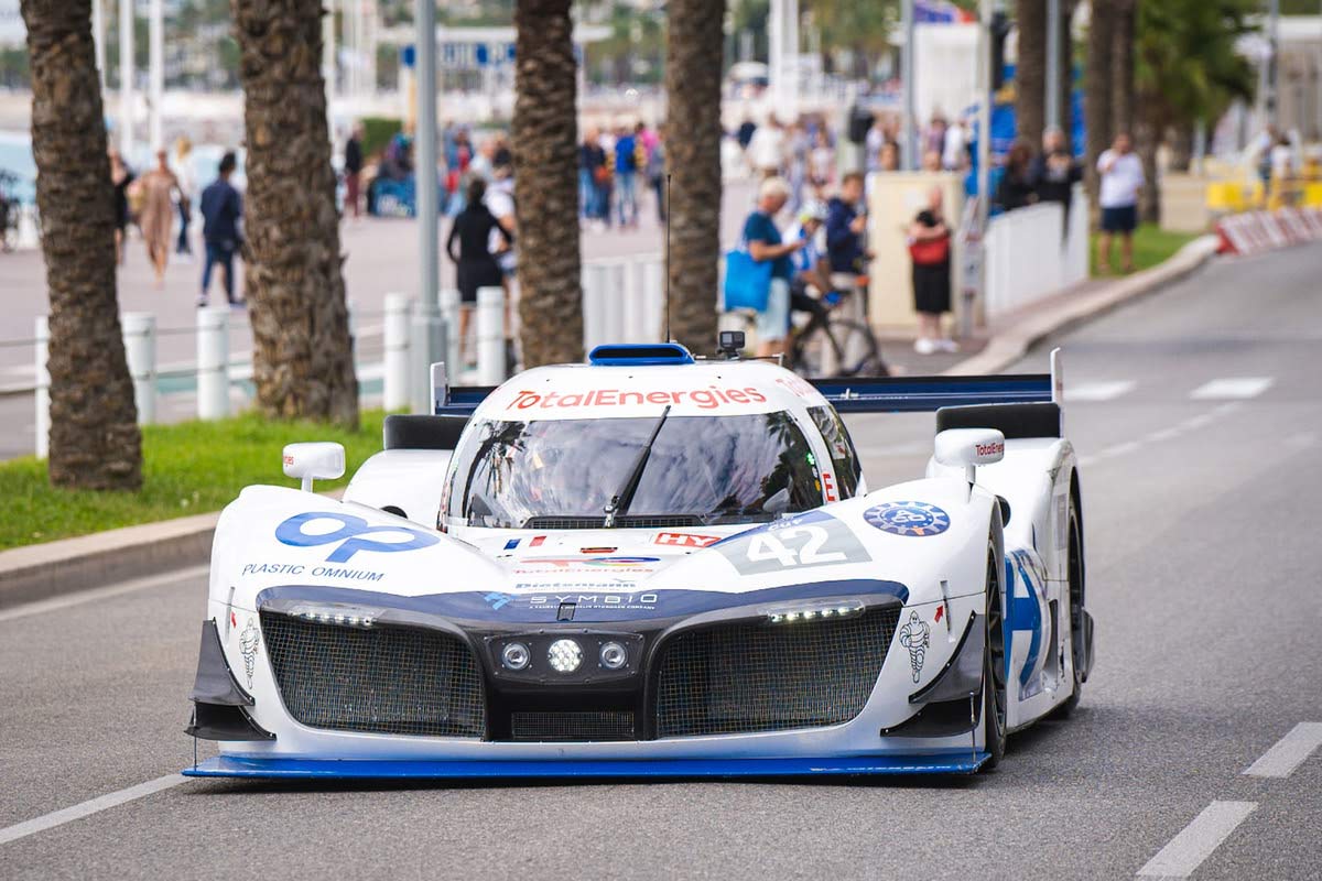 MissionH24 : la voiture de course à hydrogène sur la Promenade des Anglais