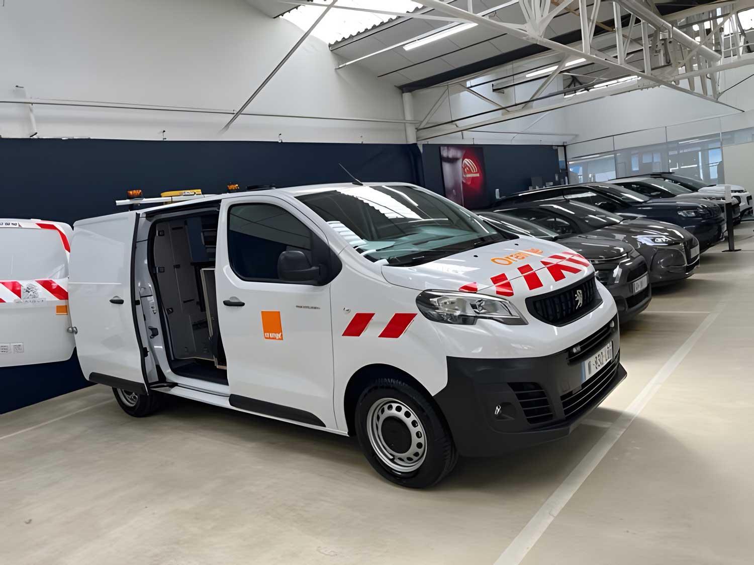 Orange roule à l'hydrogène avec Peugeot