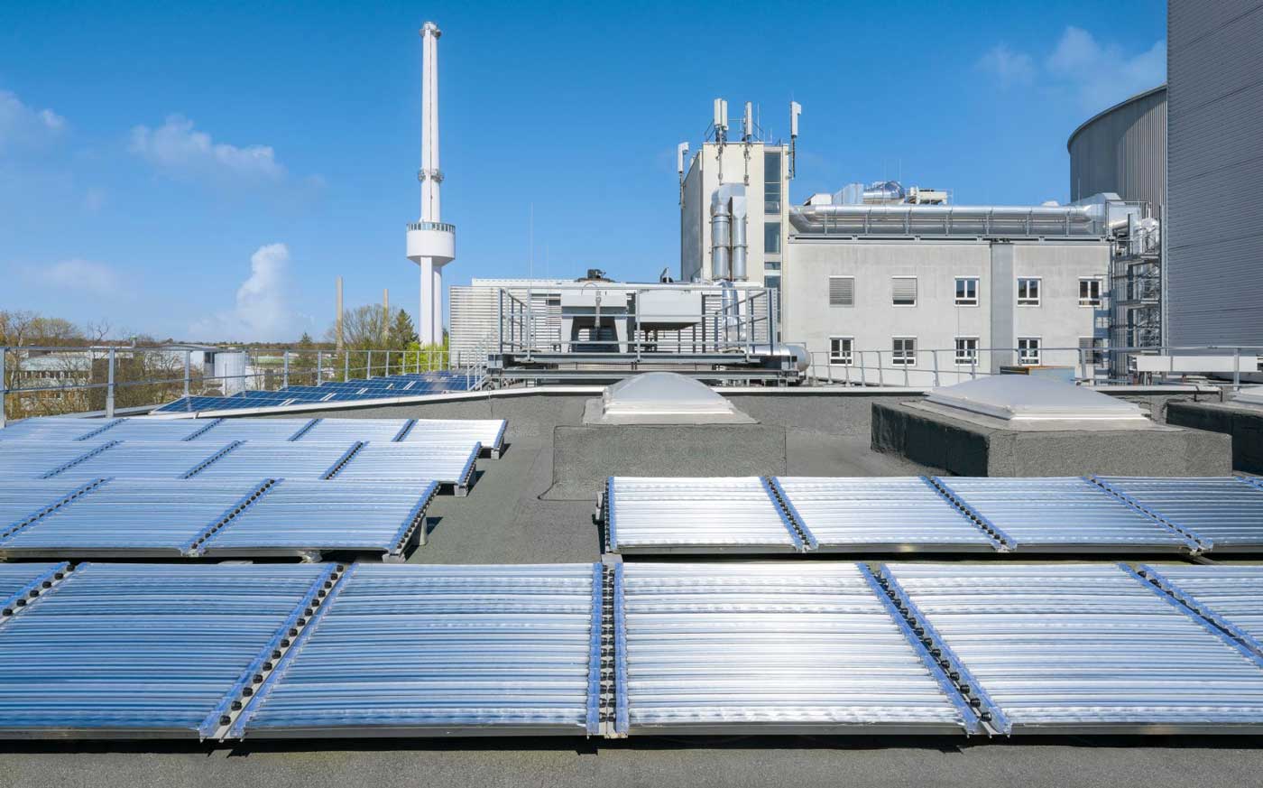 Sans &eacute;lectrolyse ni &eacute;lectricit&eacute;... cette startup transforme l'eau et le soleil en hydrog&egrave;ne