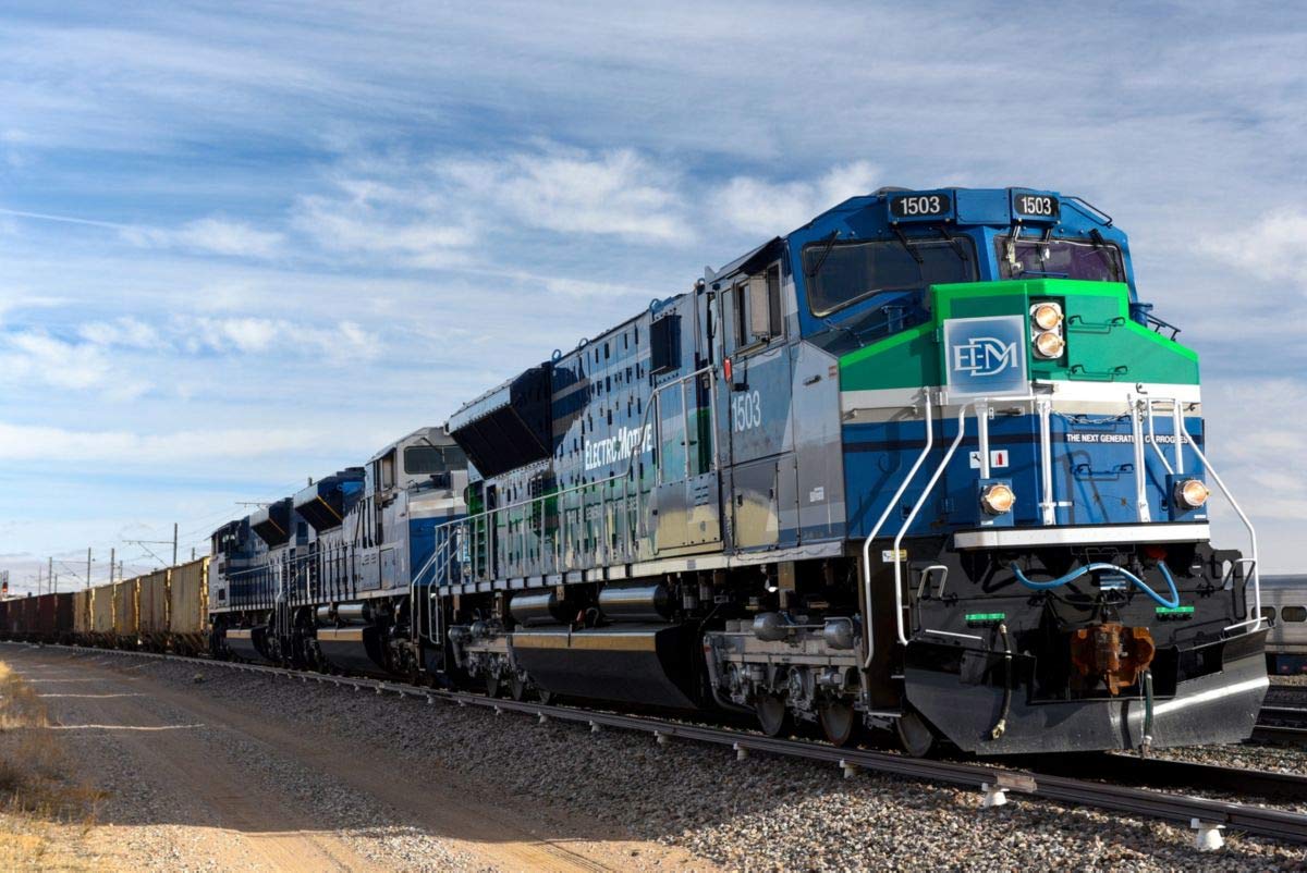 Caterpillar, BNSF et Chevron vont tester une locomotive à hydrogène