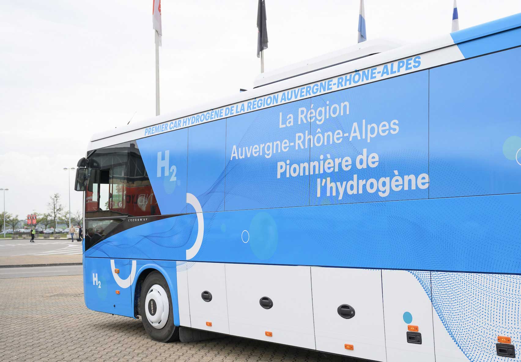 Autocar : la Région Auvergne-Rhône-Alpes passe du diesel à l'hydrogène