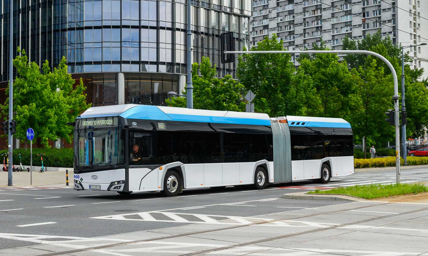 Première commande pour le bus articulé à hydrogène de Solaris
