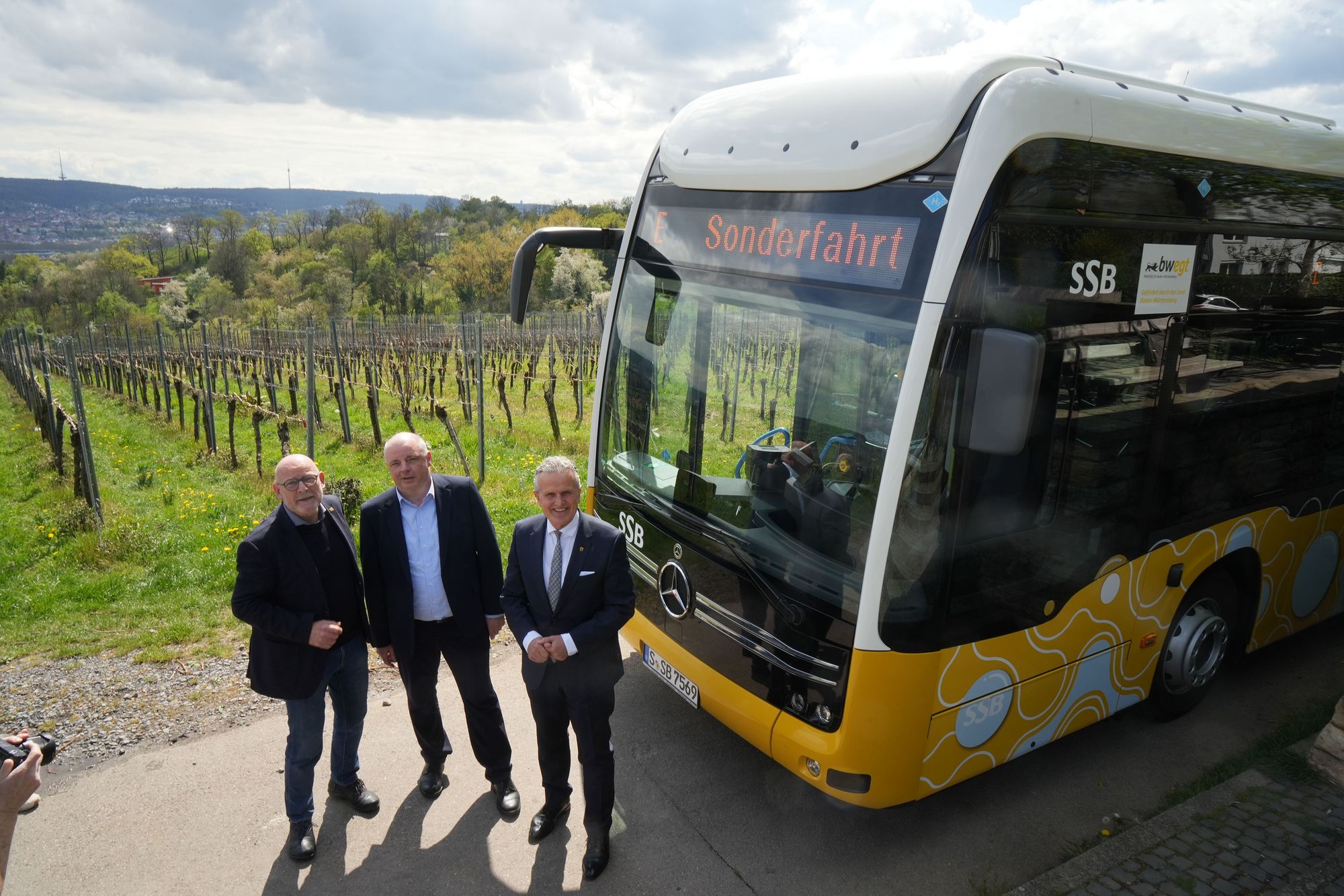 Stuttgart reçoit son premier bus articulé à hydrogène
