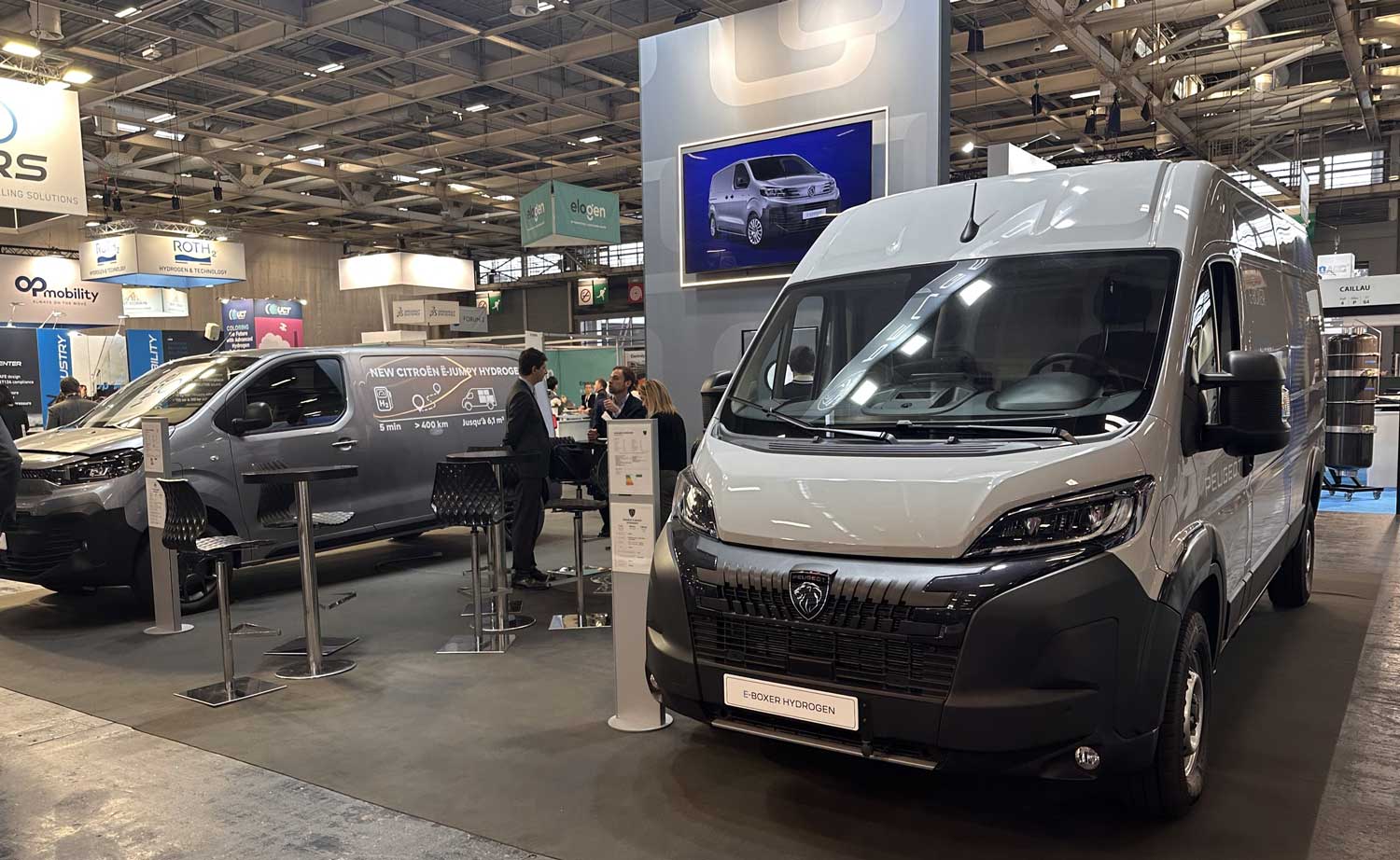 Stellantis expose ses utilitaires à hydrogène à Hyvolution 2025