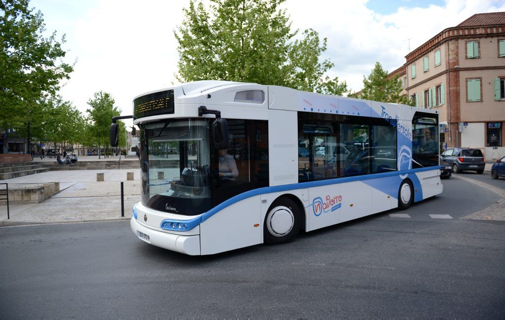 Safra et Symbio s'associent pour produire 1500 bus à hydrogène