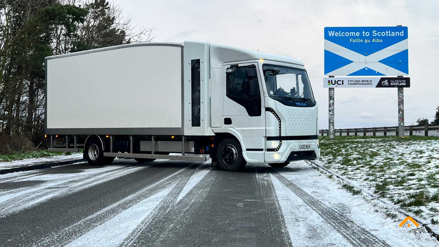 Le camion hybride électrique-hydrogène Tevva valide plus de 500 km d'autonomie