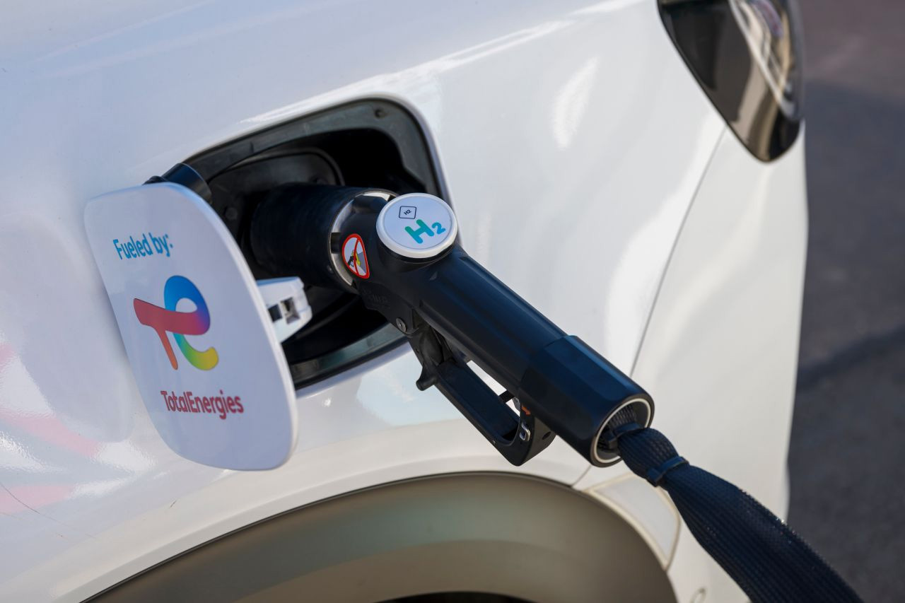 En Allemagne, l'hydrog&egrave;ne vert est moins cher &agrave; la pompe que le gris