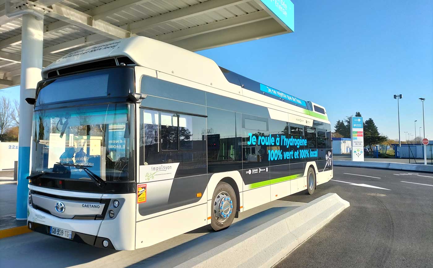 Toyota et Caetano livrent leur premier bus à hydrogène en Vendée