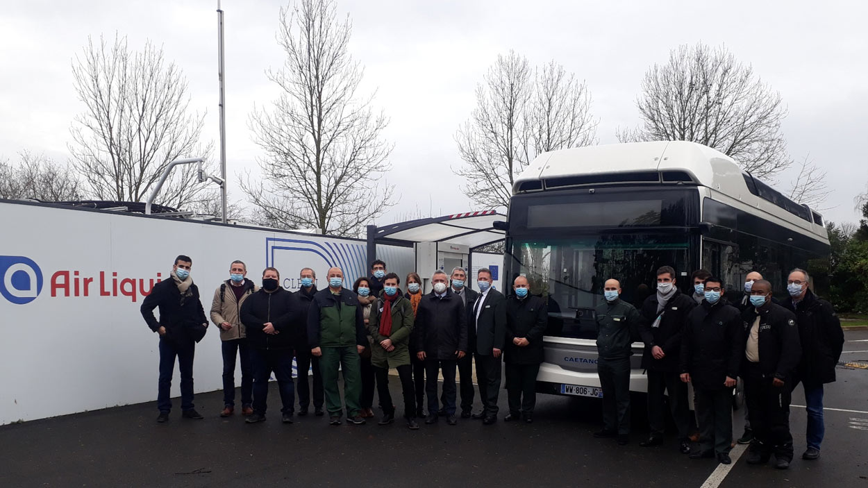 Bus à hydrogène : la RATP lance une nouvelle expérimentation avec Caetano et Toyota