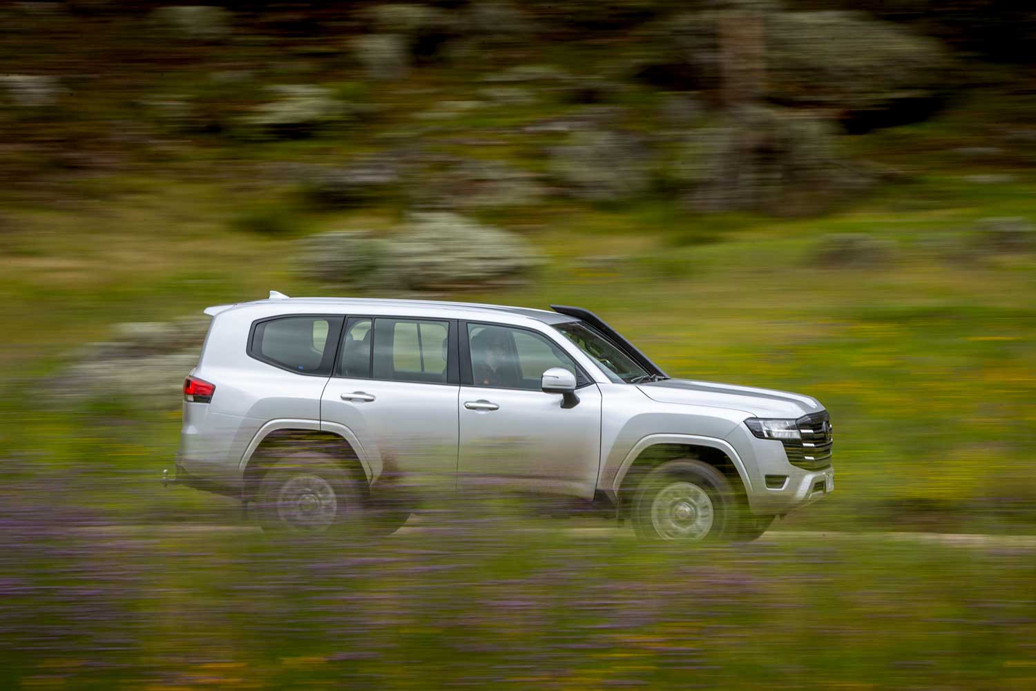 Un Toyota LandCruiser à moteur V8 hydrogène ?