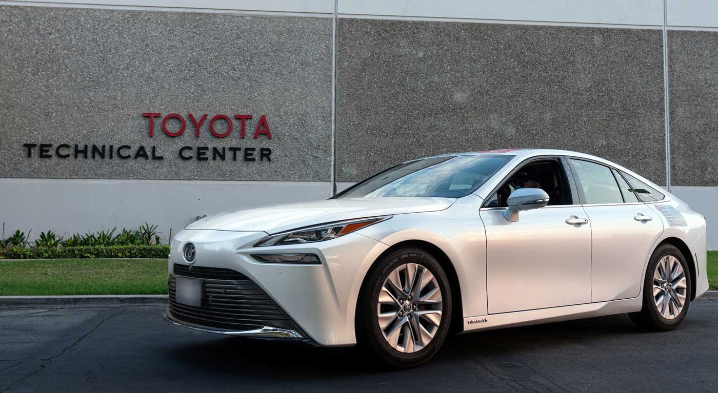 Voiture hydrogène : la Toyota Mirai entre au Guinness des records