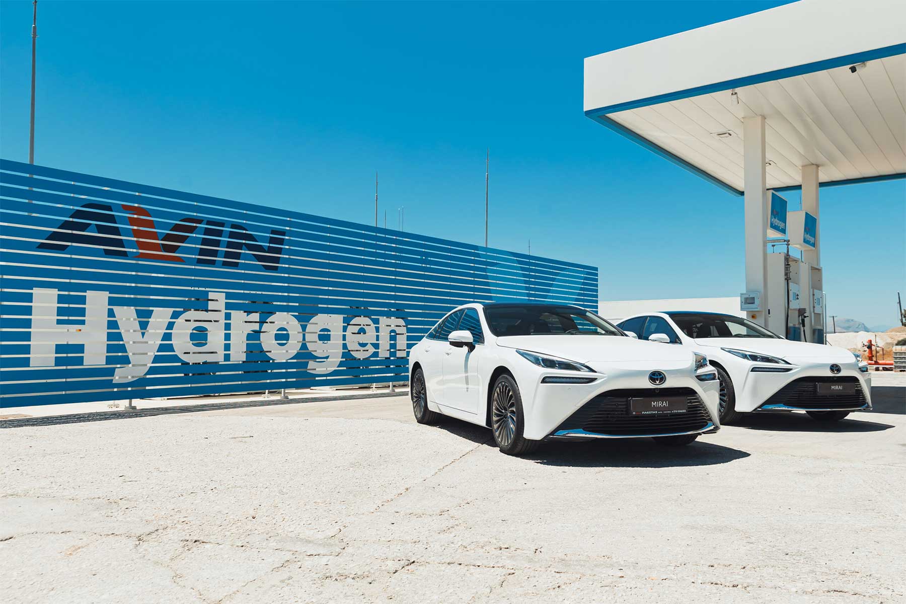 En Gr&egrave;ce, deux Toyota Mirai &eacute;crivent une premi&egrave;re pour la voiture hydrog&egrave;ne