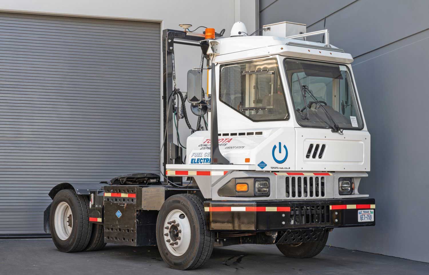 Tracteur portuaire à hydrogène : Toyota va poursuivre ses développements